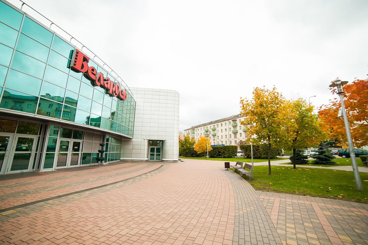 Апартаменты Королева 20 Минск Экстерьер фото
